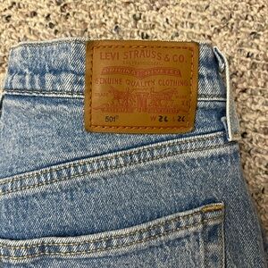 Levis Women’s 501 Straight Jeans - 26 W x 26 L